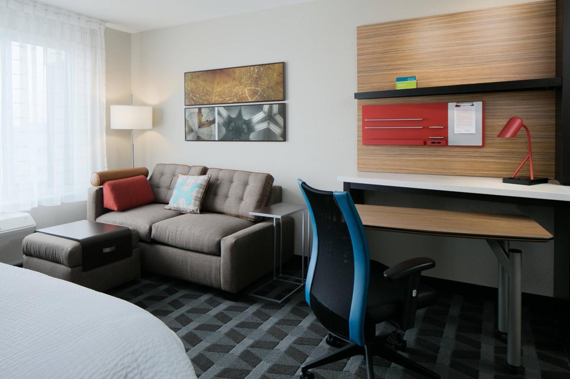 ทาวน์เพลส สวีท แคนซัสซิตี้ แอร์พอร์ต Hotel ภายนอก รูปภาพ
