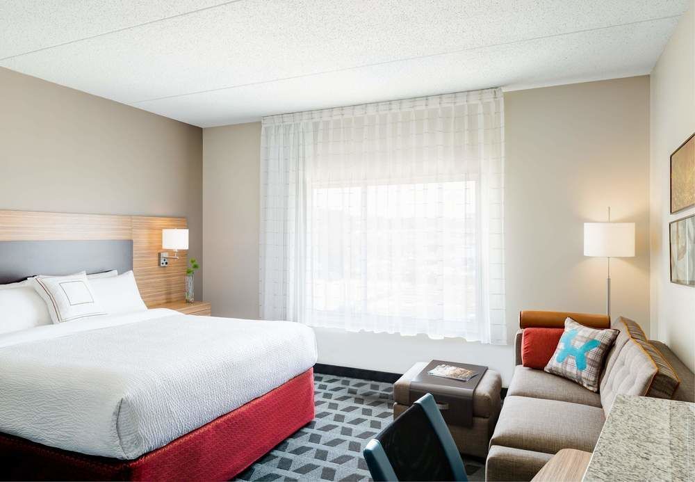 ทาวน์เพลส สวีท แคนซัสซิตี้ แอร์พอร์ต Hotel ภายนอก รูปภาพ