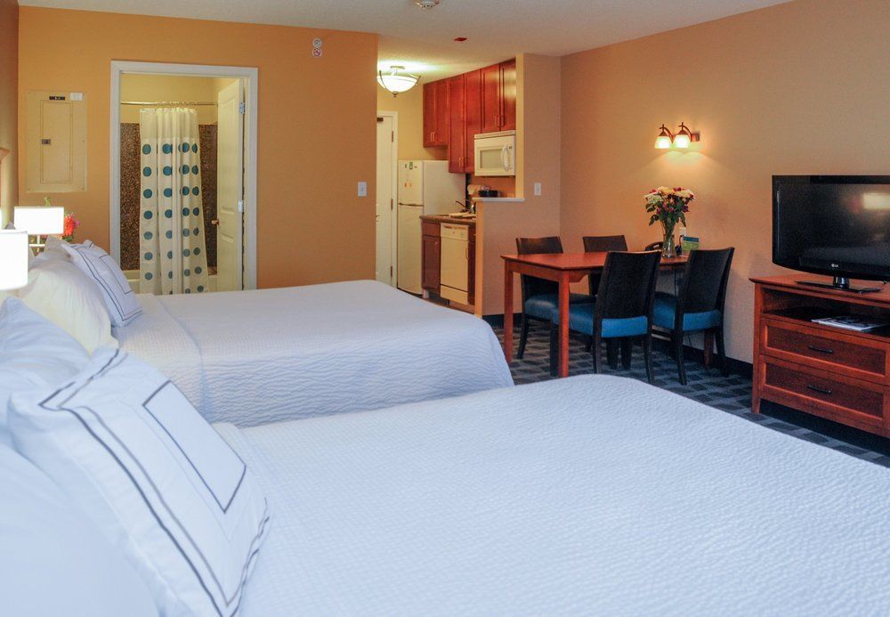 ทาวน์เพลส สวีท แคนซัสซิตี้ แอร์พอร์ต Hotel ภายนอก รูปภาพ
